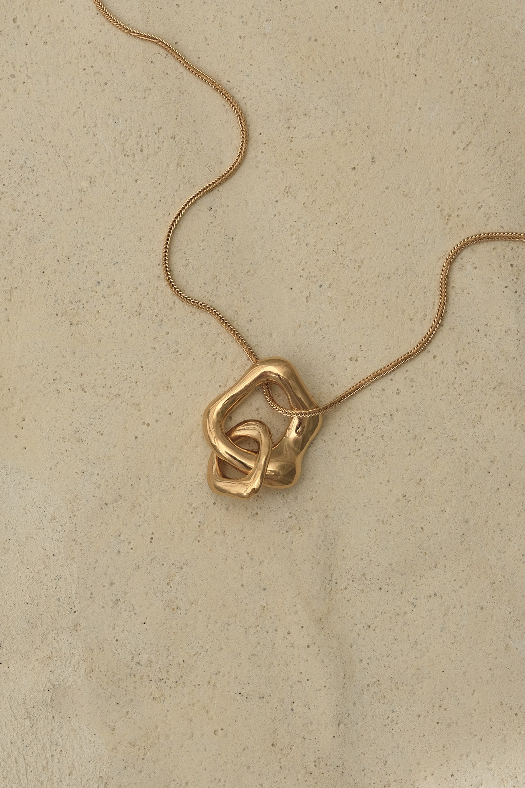 FUSE necklace in recycled gold, showcasing sustainable and ethical handmade jewelry from Germany.