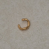 MISMO earcuff in 18k gold-plated recycled silver, ethical handmade jewelry, sustainable design from Basel.