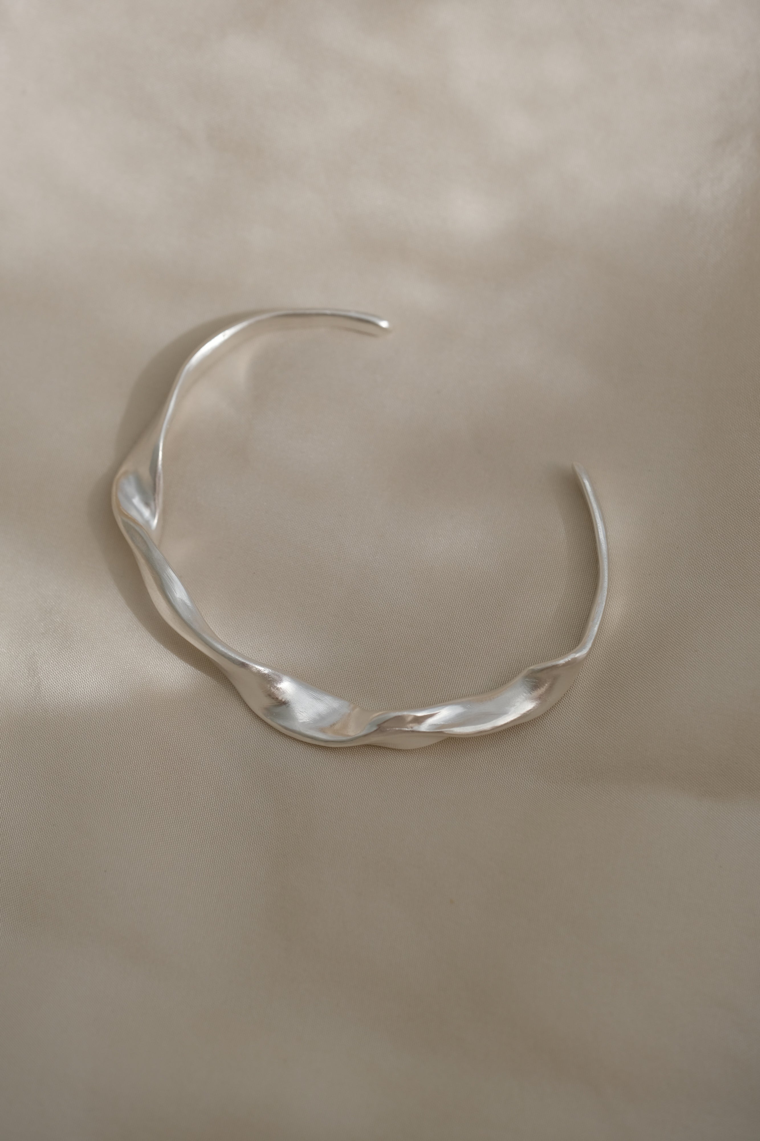 Unique handmade bracelet in 925 recycled silver, sustainable jewelry made in Basel, Switzerland.