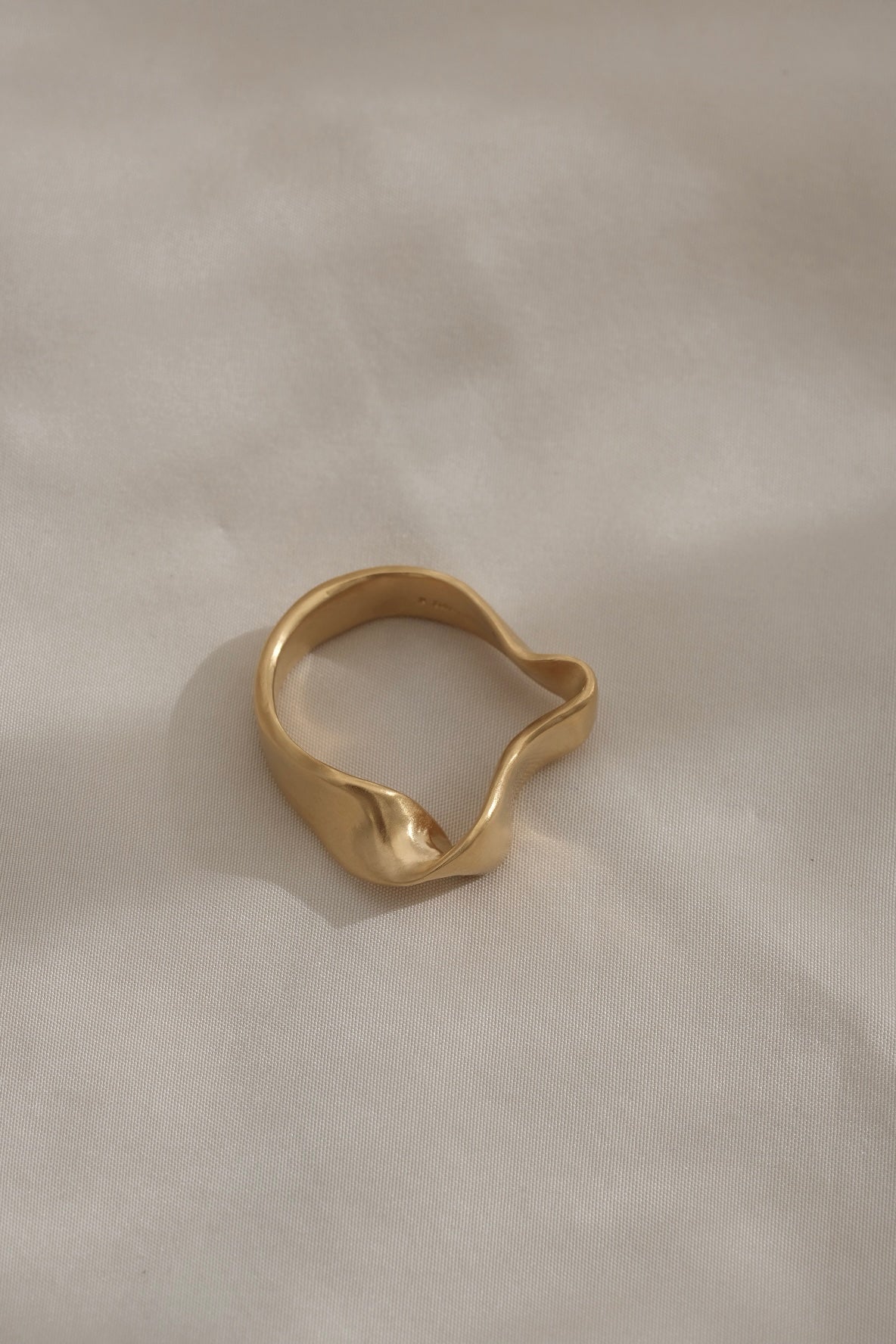 DROP 01 | unique gold-plated ring handcrafted in Basel, Switzerland, from sustainable materials, ethical jewelry.
