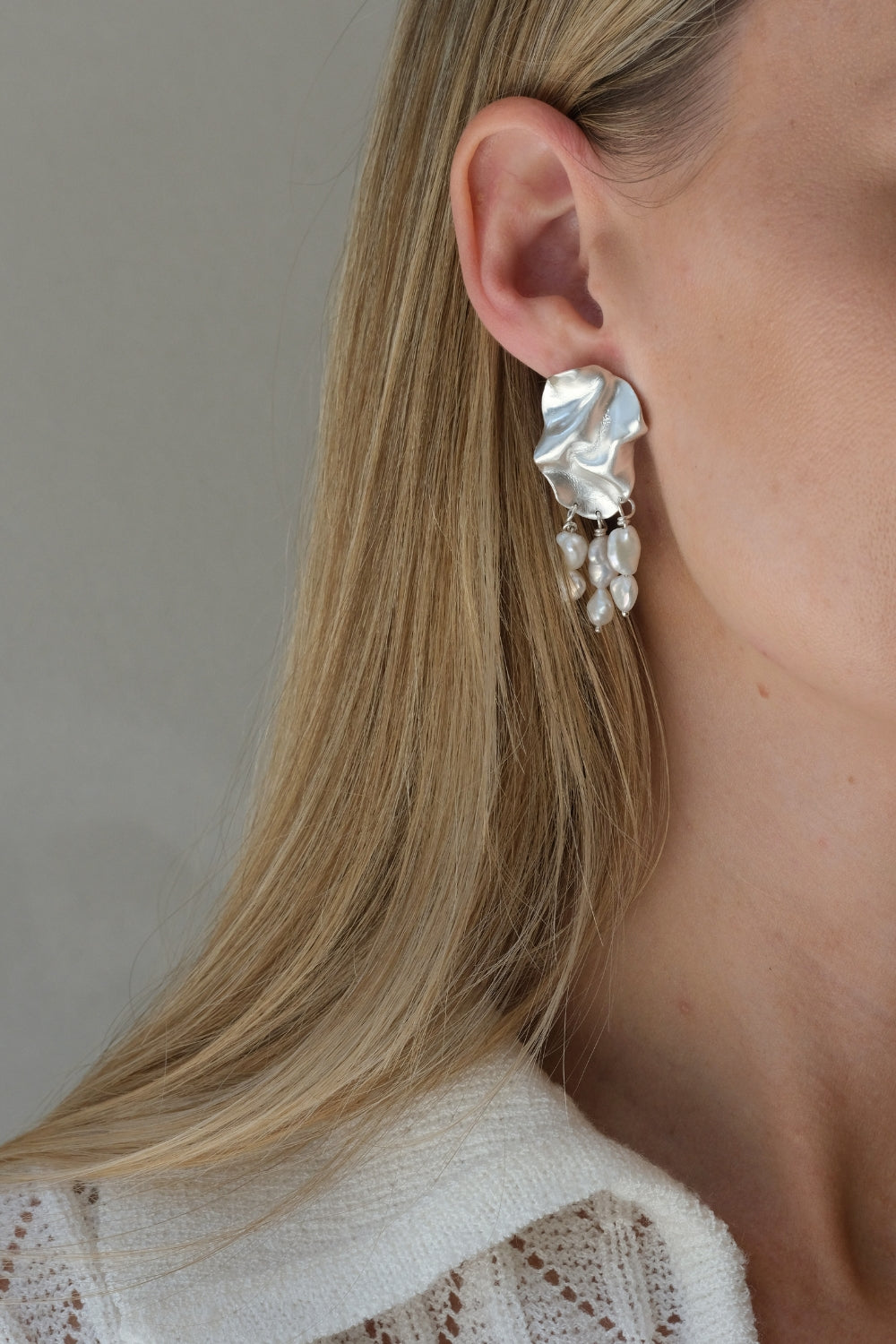Handmade DROP 02 earrings made of sustainable 925 recycled silver, featuring unique design and satin finish.