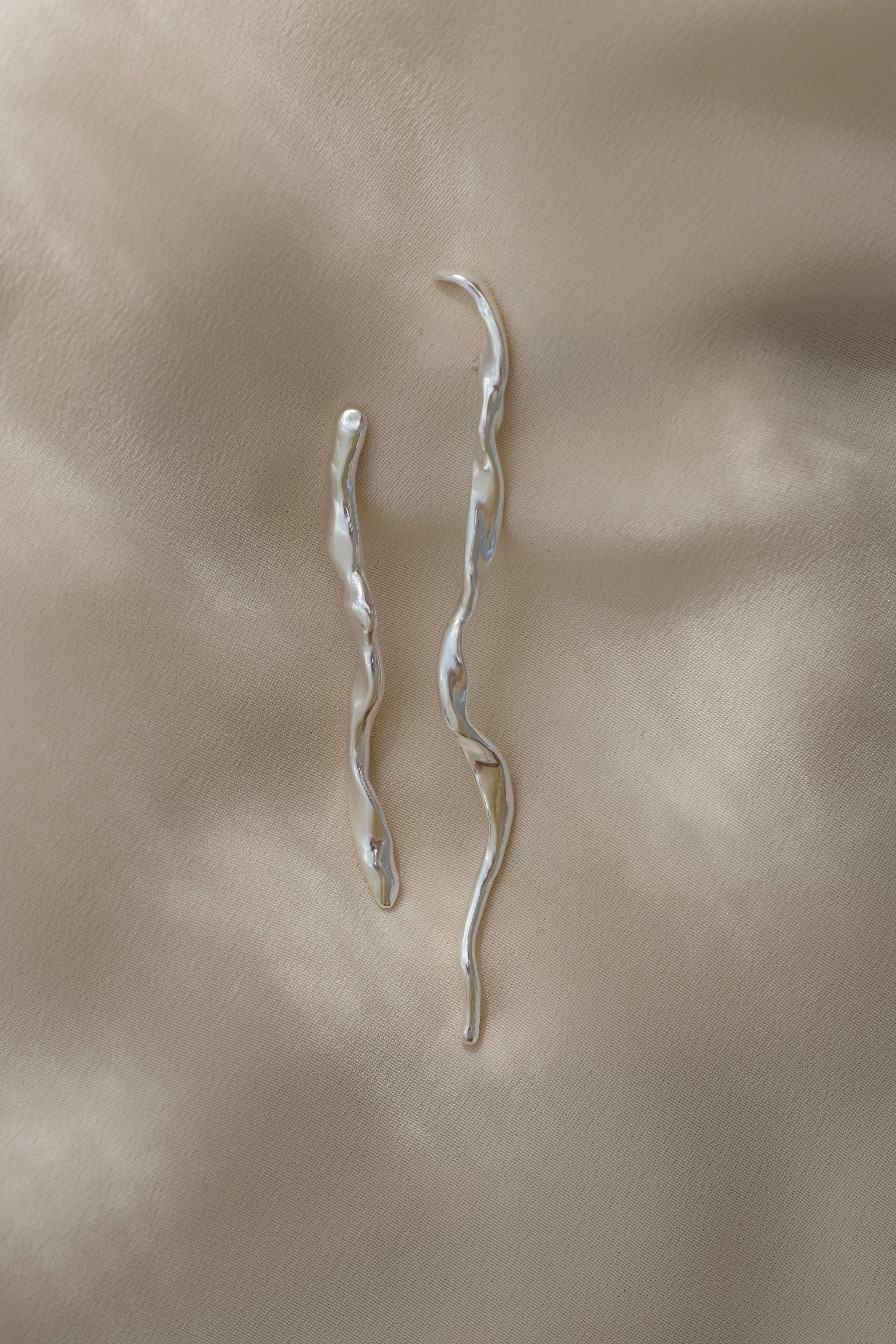 Ethical and sustainable handmade earrings in recycled silver, unique design, crafted in Basel, Switzerland.