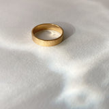 Handmade ISIA big ring in 18k gold-plated brass with a semi-matte hammered finish, showcasing ethical and sustainable jewelry.