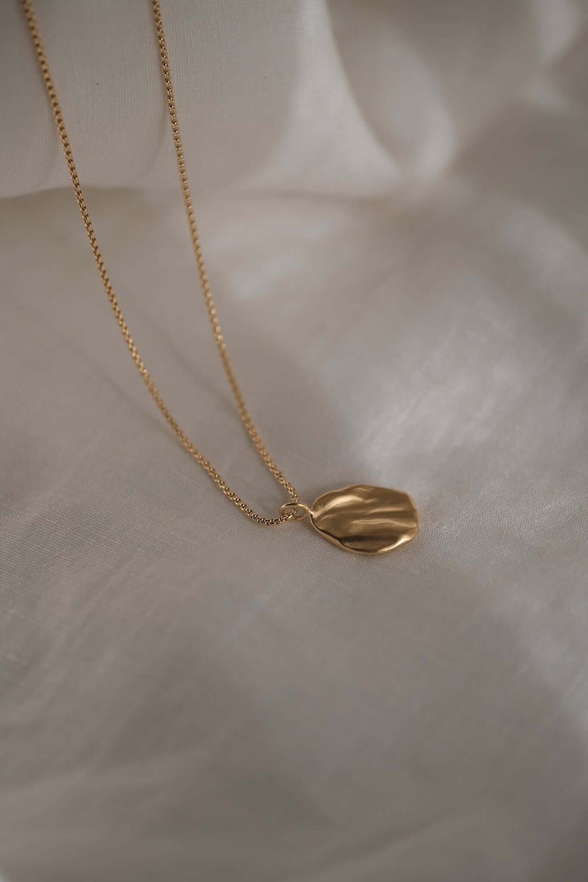 AJUN necklace 18k gold