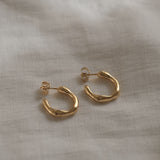LUMI small earrings made of 18k recycled gold, ethical jewelry, handmade, sustainable fashion.