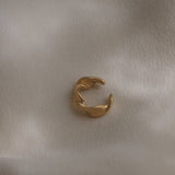ODA earcuff