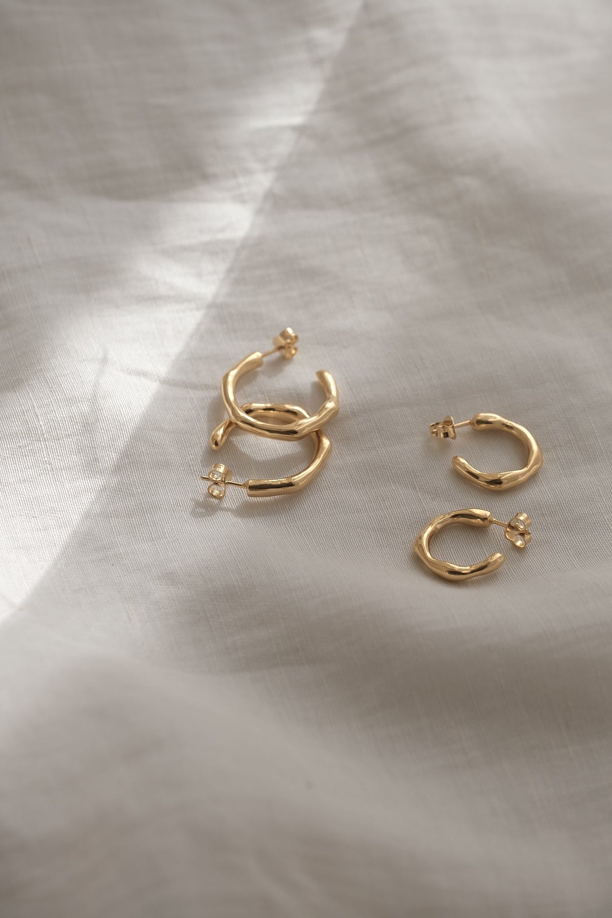 LUMI small earrings 18k gold